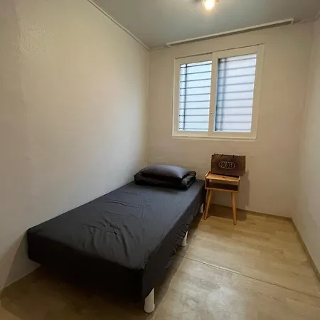 T Guesthouse Sharehouse Room 201
